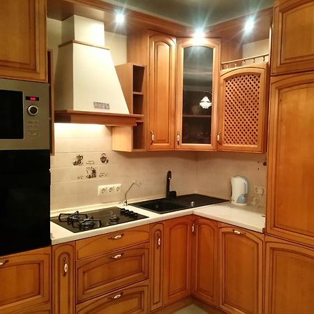 Apartment On Tole Bi Ałma Ata Zewnętrze zdjęcie