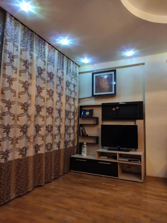 Apartment On Tole Bi Ałma Ata Zewnętrze zdjęcie